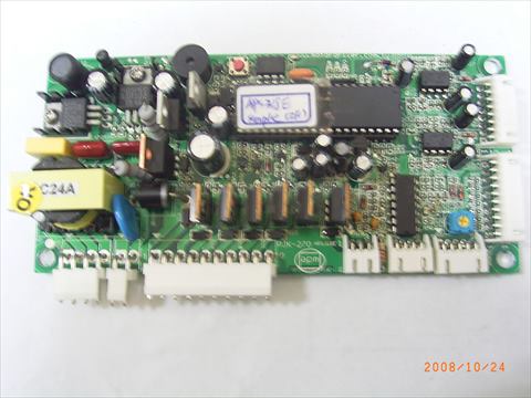 主機板
